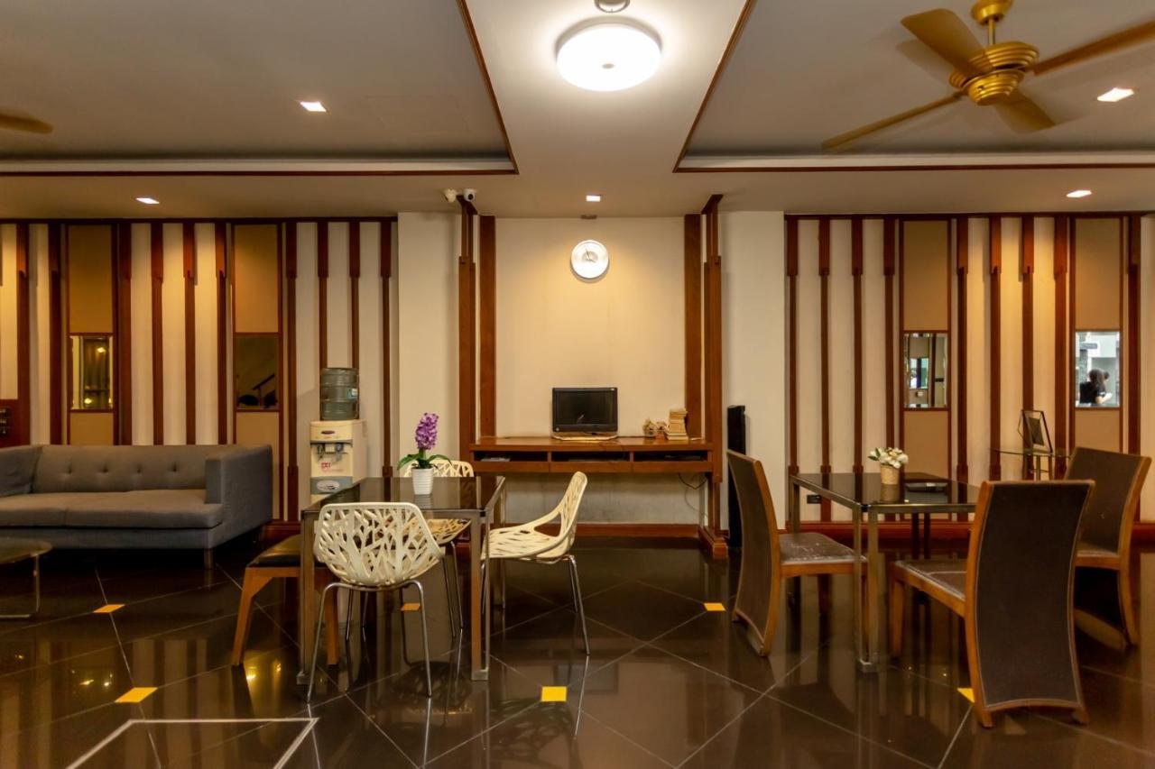 Honey Boutique Hotel Паттайя Экстерьер фото