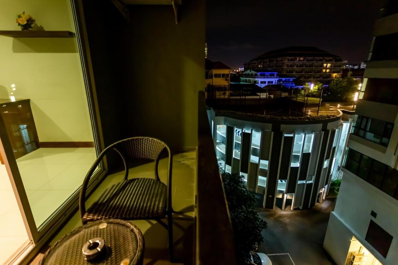 Honey Boutique Hotel Паттайя Экстерьер фото